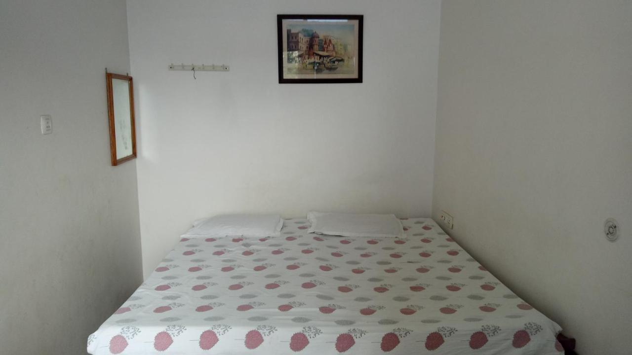Ishan Paying Guest House Varanasi Luaran gambar